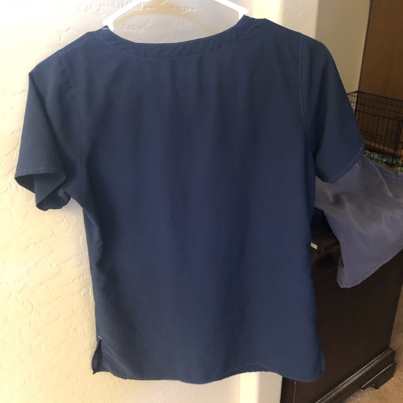 Scrub top - Picture 2 of 2